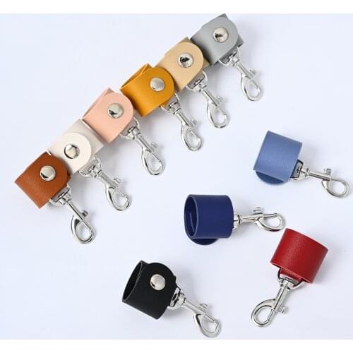 Bag Hanging Type Anti-Loss Dachshund Keychain Pendant Leather Bag Charm For Men And Women Car Keychain Keyring Jewelry Gift