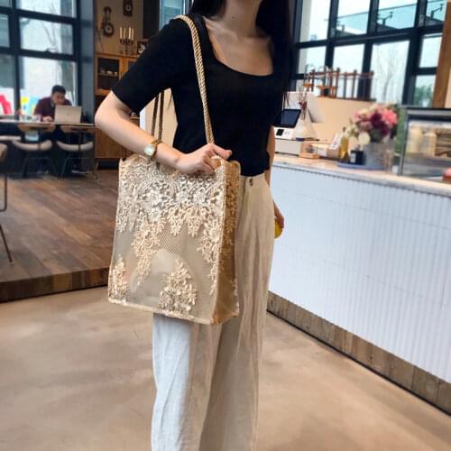 2021 New Lace Hand-held Shopping Bag Large-capacity Spring Retro Summer Embroidery Tote Shoulder Bag Foldable Travel Beach Bag