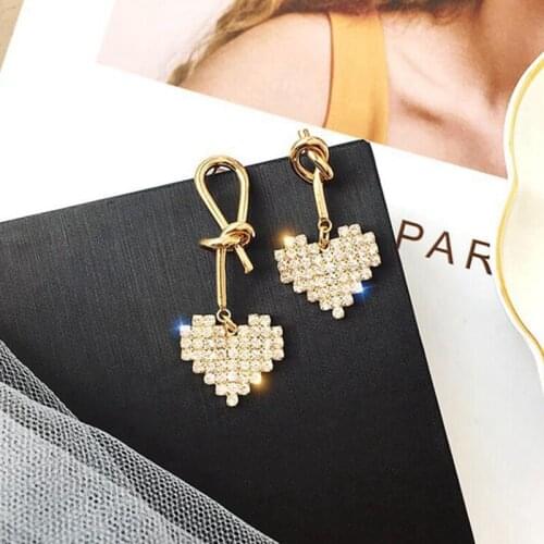 Fashion Earrings Fresh Girl Wild Super Flash Love Asymmetric Earrings Temperament Personality Jewelry Friends Gift