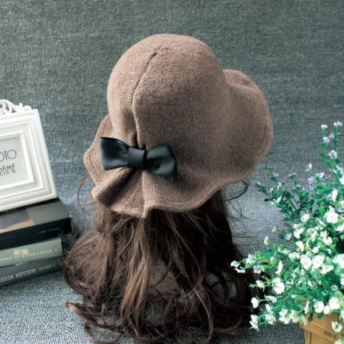 New Elegant Sheep Wool Cap Knitting Big Brim Bucket Hat Winter Thick Female Fashion Winter Hat Accessories