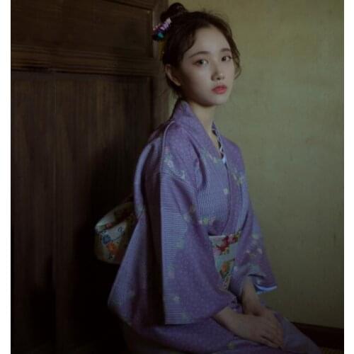 Traditional Japanese clothing Womens Formal Robe Purple Kimono Geisha Vintage