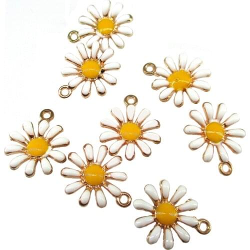 Wholesale 20PCS Beauty Lady Jewelry Gold Tone Sunflower Great Enameled Daisy Shape Alloy Charm Necklace Pendants Jewelry Crafts