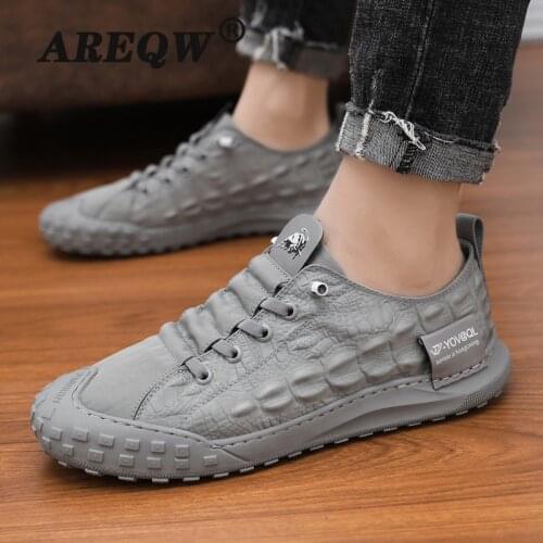 Men Shoes Sneakers Casual Genuine Leather Shoes Lace Up Driving Moccasins Spring Summer Mens Shoes Outdoor Footwear 1