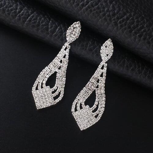 YFJEWE New Simple Design rhinestone Earrings Brinco silver Color Crystal Earring Big Metal Drop Dangle Earrings For Women E721