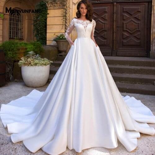 2021 New Arrival O-Neck Full Sleeve Cathedral Train Bridal Ball Gown Elegant Embroidery Appliques Satin Button Wedding Dress