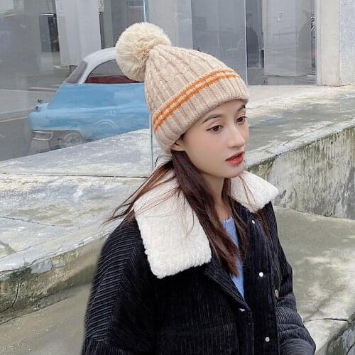 Autumn and winter new arrival fashion comfortable hats warm outdoor elegant cute wild Protect ears thick hair ball women hat