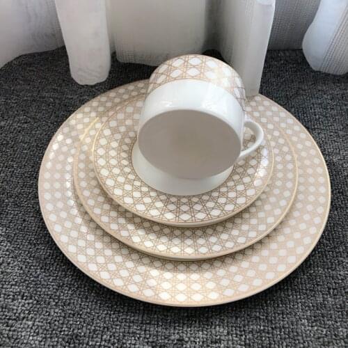 Simple European Style Fresh Ceramic Western Food Plate Bone China Steak Decoration Tableware Decoration Cup and Saucer Set