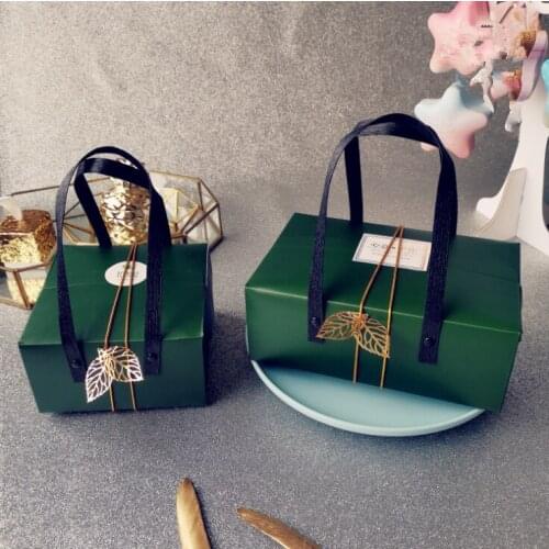 New year 2021 Event Party Supplies Cake Biscuit portable Green Chocolate Paper gift box packaging carton wholesale