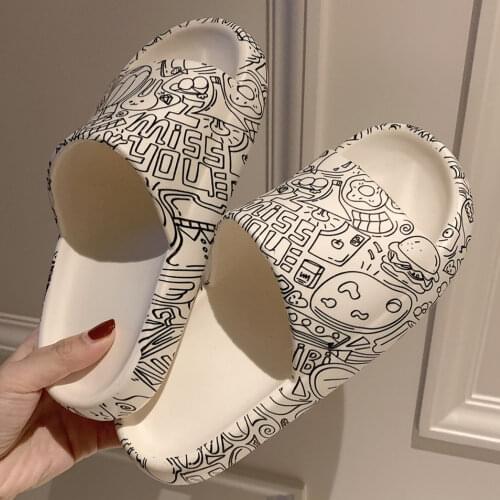 Summer Fashion Graffiti Ladies EVA Slippers House Soft Women Bath Slippers Non-slip Home Ladies Platform Shoes Beach Slides
