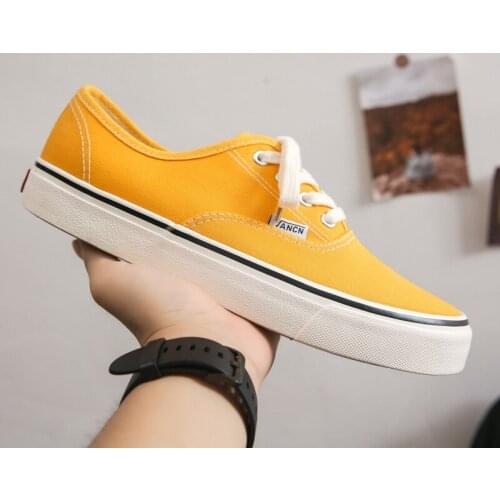 Spring and autumn new low-top sneakers, fashionable and versatile couple casual shoes, lightweight and comfortable canvas shoes