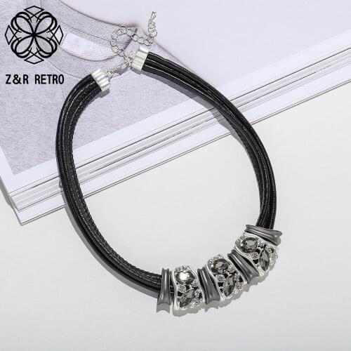 Vintage Chokers Chains Around the Neck Collar Necklace Decorative Costume Jewelry for Women Suspension Korean Things Pendants