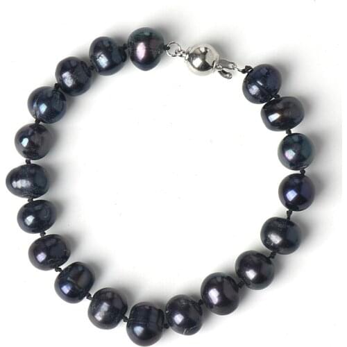 The 7.5 inch 9-10mm Fashion style Freshwater Classic Black Pearl Bracelet