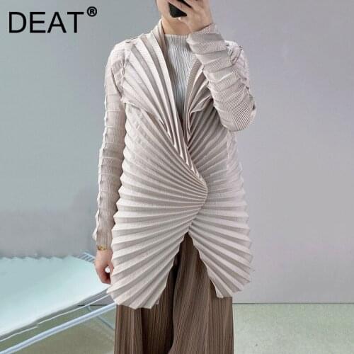 DEAT Women Pleated Jackets Lapel Long Sleeve Covered Button Casual Style Asymmetry Loose Coat 2021 New Autumn Fashion 15JK464