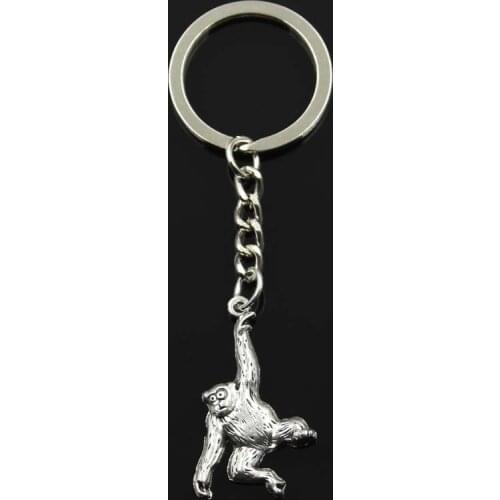Fashion Keychain 32x27mm Monkey Pendants DIY Men Jewelry Car Key Chain Ring Holder Souvenir For Gift