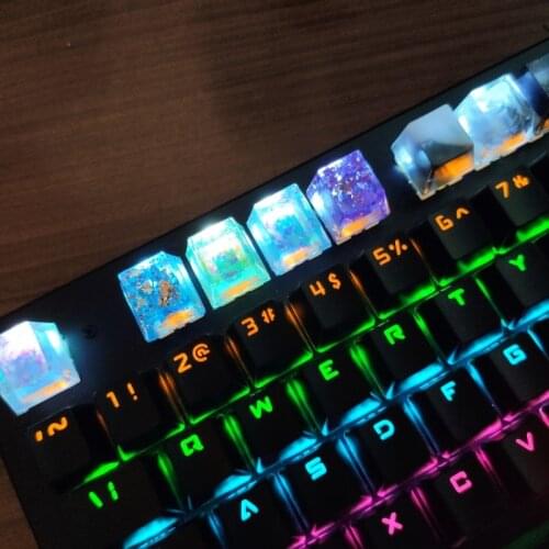 Handmade Customized OEM R4 Profile Resin Keycap Keyboard RGB Translucent Keycap 1PC