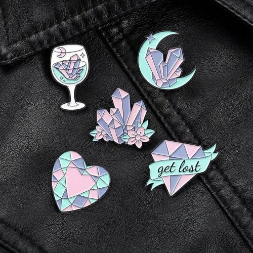 Crystal Shape Lapel Pins Fashion Enamel Aesthetic Badges Cute Women Brooches On Backpack Art Decorative Hijab Pins Metal Brooch