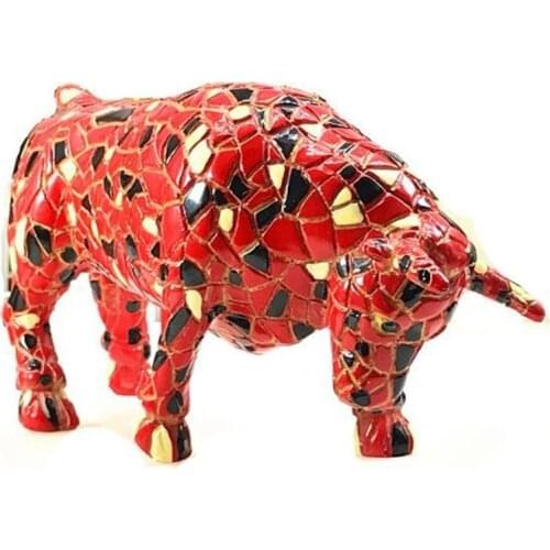 New Handmade Painted Spain Mosaic Red Cow Creative Resin Crafts Tourism Souvenir Gifts Collection Home Decoration
