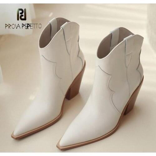 Autumn and Winter New Thick Heel High Heel Pointed Sleeve Cowhide Stitching Stitching Womens Boots Beige Fashion Martin Boots