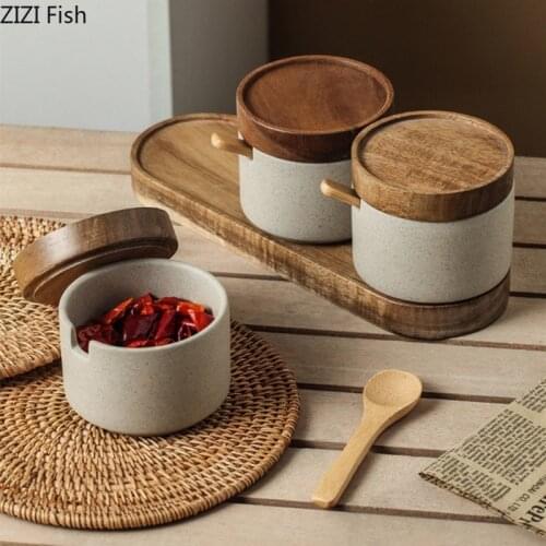 Ceramic Spice Jar Kitchen Condiment Salt and Pepper Shakers Storage Tank with Lid Japanese-style Home Kitchen Seasoning Box Set