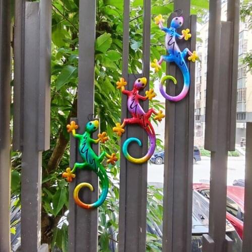 Vivid Wall Hanging Geckos Shape Iron Stylish Art Sculpture Animal Pendant for Outdoor