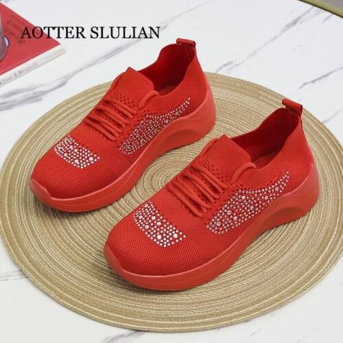 Women Vulcanized Shoes Lace-Up Sneakers Shining Crystal Flats Shoes 2021 Female Flying Woven Loafers Lady Walking Flat Plus Size