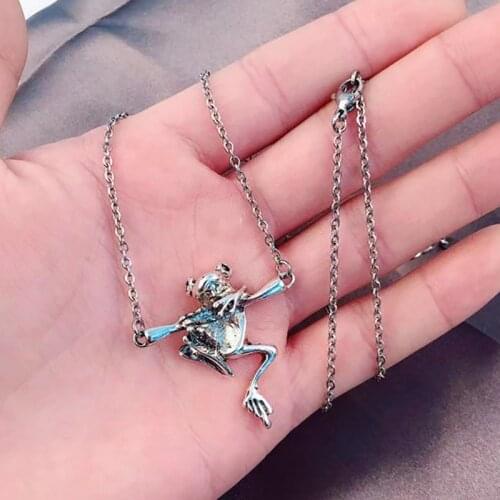 Retro Cute Frog Pendant Necklace Women Girls Retro Punk Hip Hop Style Antique Silver Animal Pendant Necklaces Fashion Jewelry