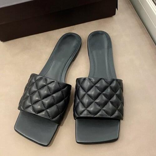 Women Shoes Summer Female Concise Slippers Chaussure Ete Femme Flat Lattice Square Toe Shoes Ladies Sandles Fashion Outdoor