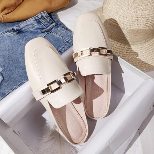 Womens Slippers Outdoor Womens Slippers Flat Muller Slippers Womens Fashion Sandals 2021 New Fashion Leather Shoes