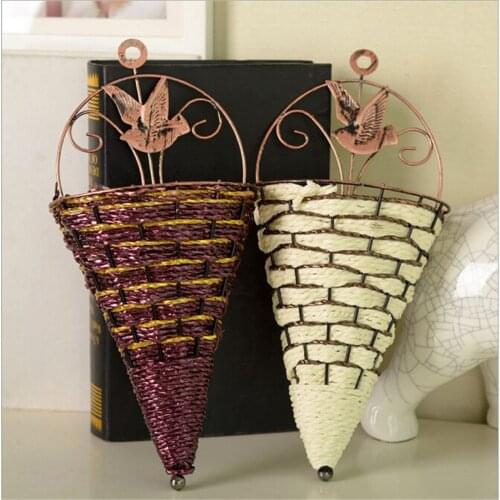 Vintage wall hanging rattan iron flower artificial flower wall vase planters flower basket for wall decoration M-038
