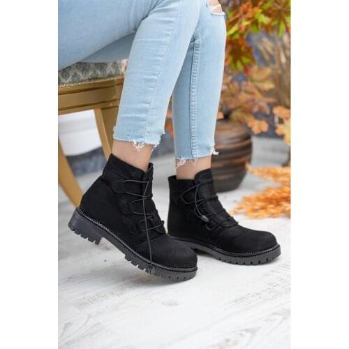Womens winter autumn fashion boots new season faux leather Materıal black Layd shoes raund foot high-heeled lace