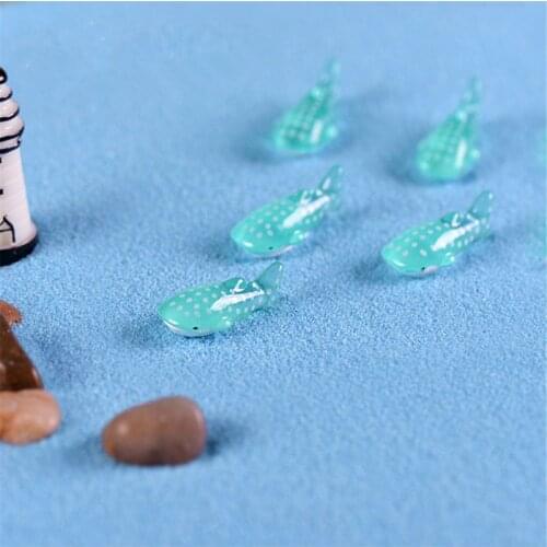 6pcs/lot Mini Cute Doll Spot Shark Fish Figurine Miniature Fairy Action Toy F3ME