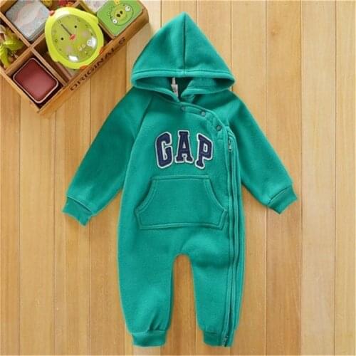 Fall and winter baby hoodies are popular in Europe and America