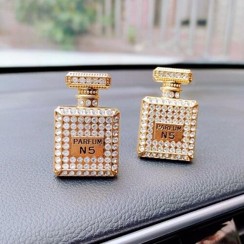 Car Air Freshener Water Drill Perfume Bottle Interior Accessories Diamond Perfume Bottle Car Vent Clip Fragrance Car Diffuser