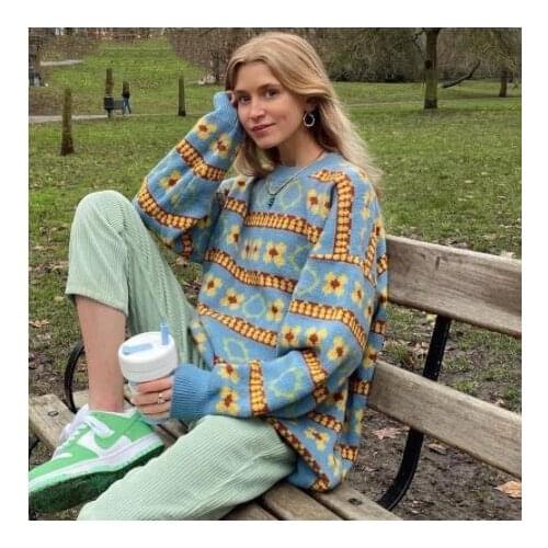 Girls Long-Sleeved Oversized Sweater Knit Autumn And Winter Ladies Two-Color Plaid Round Neck Loose Knit Top Casual Sweater