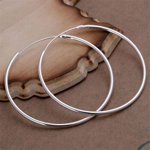 ESE042 Wholesale Silver Color Retro Elements Elegant for Women Gifts Factory Price Fashion Jewelry Smooth Round Earrings