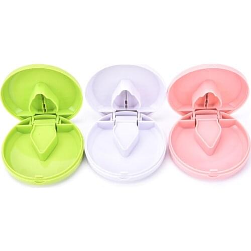 2020 New PP Material Portable Organizer For Medicine Splitter Hold Storage Box Pill Tablet Pill Cutter Divider 1PC 3 Colors