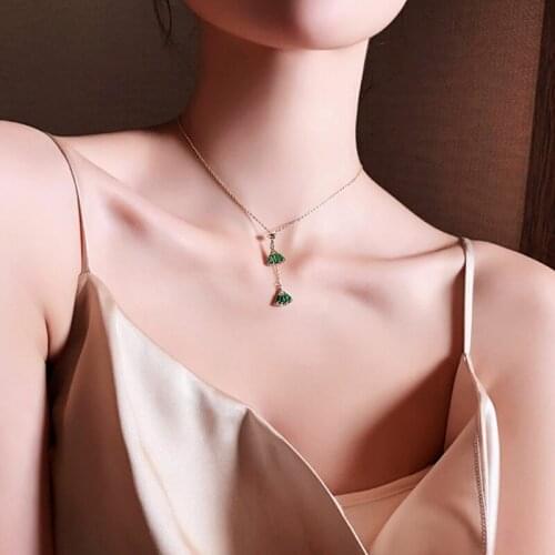 ARLIE Fashion Charm Green Zircon Crystal Fan-shaped Geometric Necklace For Women Elegant Party Ladies Pendant Necklace Jewelry