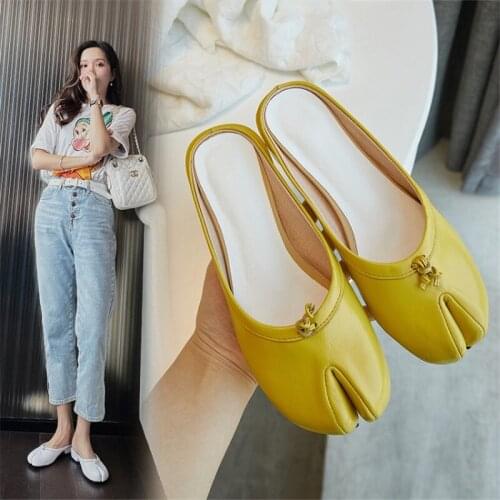 PXELENA 2020 Summer INS Hot Women Tabi Ninja Slippers Genuine Leather Low heels Split Toe Slides Lady Date Pig Feet Flip Flops