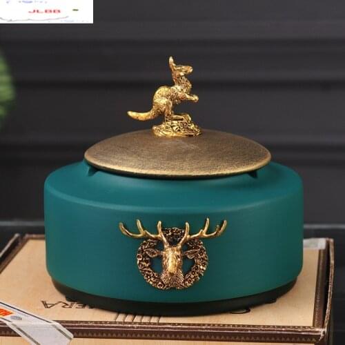European Style Ceramics Ashtray Household Living Room with Cover Prevent Fly Ash Retro Kangaroo Deer Green Ashtray As A Gift