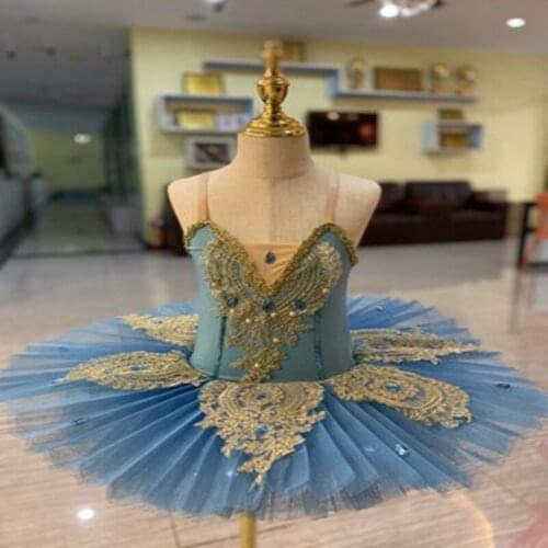 3-4 year child half-style models props, childrens clothing Gold iron square base Chassis woman pet mannequin one piece D076