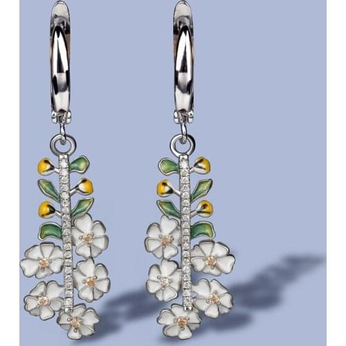 Elegant and Exquisite White Flower Tassel Earrings Handmade Enamel Womens Fashion Earrings 925 Silver Long Earrings