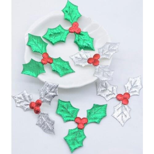 50Pcs 52*40 Holly Leaf and Red Berry Cloth Applique for Christmas Tree Table Decor Hat Headwear Stick-on Accessories Patches