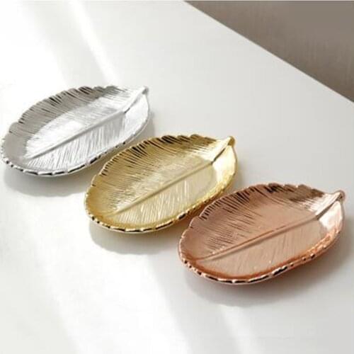 Gloden Ceramic Leaves Ceramic jewelry plate ceramic gold leaf plate European ceramic jewelry collection plate home accessory