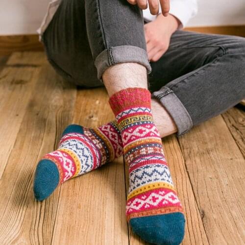 5 Pairs/Set Unisex Winter Fashion Warm Thicken Knit Wool Breathable Crew Socks Retro Style Colorful Mans Socks Breathable