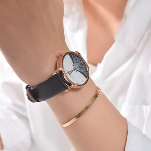 Luxury Brand Fashion Women Watches Soft Leather Quartz Wrist Watch Black And White Ladies Dress Watch Montre Femme Relogio Clock