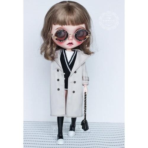 Free shipping Handmade Doll Clothes Windbreaker coat for bjd ob24 Blyth doll Accessories Toys Gift
