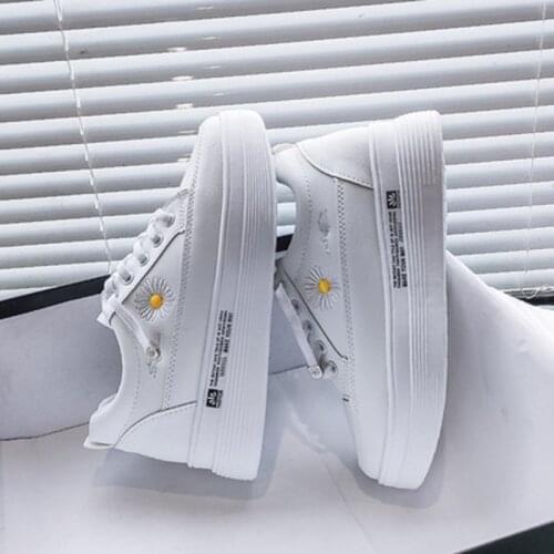 Spring and autumn womens sports casual shoes white simple small daisy thick-soled lace-up single shoes fashion large size 35-40