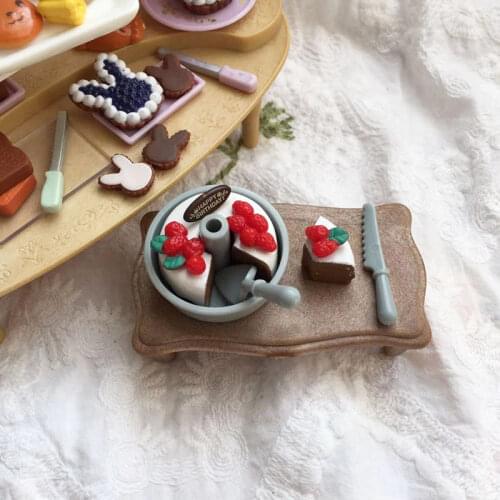 Geniune Sylvanian Doll Families Dollhouse Animal Figures furniture set clothes house food without package