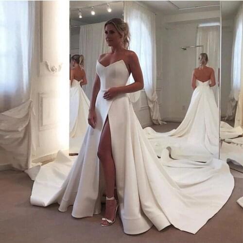 Cinderella Ivory Simple Style V-Neck Sleeveless Satin Court Train Side Slit Wedding Dresses V-Neck Lace Brial Wedding Gowns