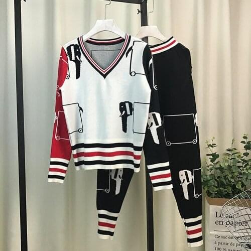 2018 New Autumn and Winter Women V Collar Long Sleeve Printed Knitwear Sweater + Long Pants Two Piece Leisure Knit Trousers Set
